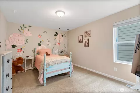 Bedroom - 1003 Petersen Dr E, Enumclaw, WA 98022 photo 1 of 3