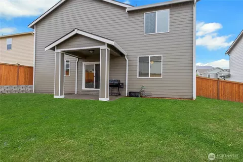 Exterior - 1003 Petersen Dr E, Enumclaw, WA 98022 photo 4 of 6