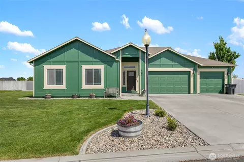 121 Scenic Dr NE, Moses Lake, WA 98837