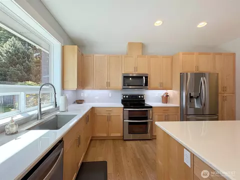 101 Eleventh Ct, Sequim, WA 98382 photo 8