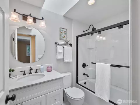 Bath - 22427 Meridian Ave S, Bothell, WA 98021 photo 3 of 3