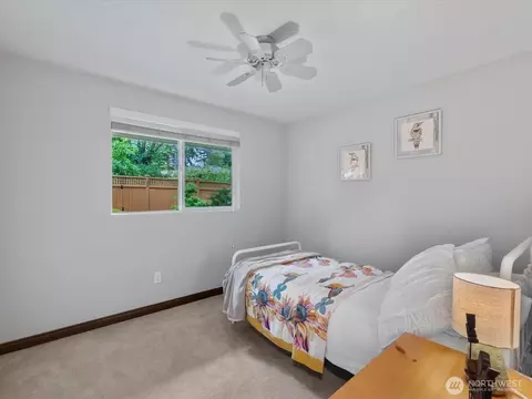 Bedroom - 22427 Meridian Ave S, Bothell, WA 98021 photo 3 of 3