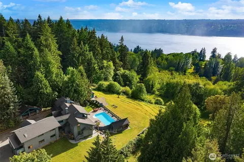 18005 Thorsen Rd SW, Vashon, WA 98070
