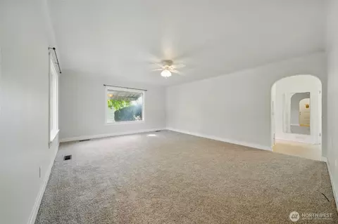 Living - 809 E Alder St, Walla Walla, WA 99362 photo 1 of 4