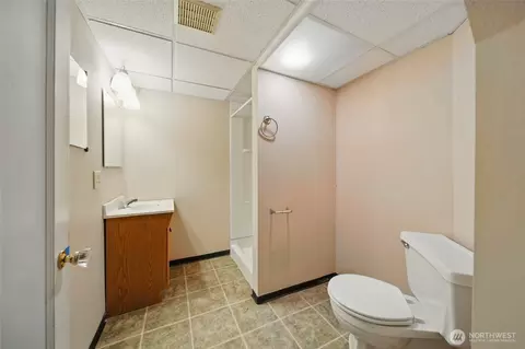 Bath - 809 E Alder St, Walla Walla, WA 99362 photo 2 of 2