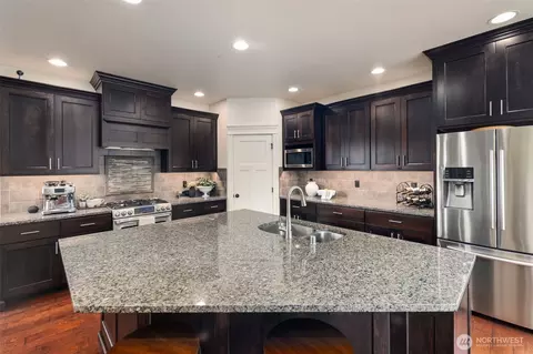 Kitchen - 2512 Taylor Dr, Everett, WA 98203 photo 2 of 3