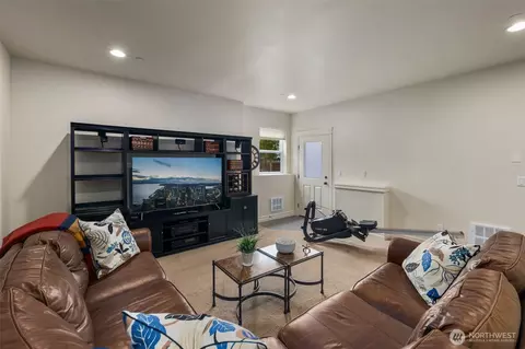 Other - 2512 Taylor Dr, Everett, WA 98203 photo 6 of 7