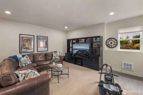 Other - 2512 Taylor Dr, Everett, WA 98203 photo 5 of 7