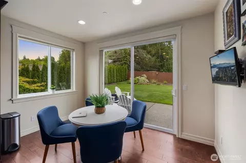 Dining - 2512 Taylor Dr, Everett, WA 98203 photo 1 of 2
