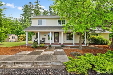 1412 Leschi Pl, Fox Island, WA 98333