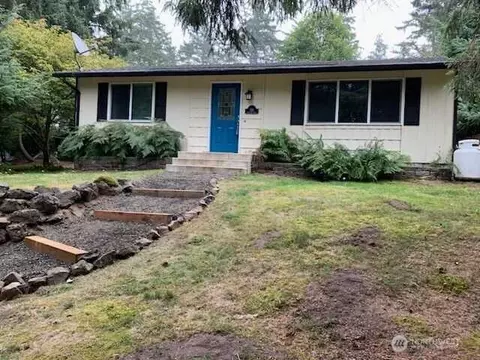 770 Duck Lake Dr SE, Ocean Shores, WA 98569