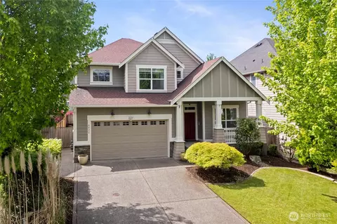 8422 153rd St E, Puyallup, WA 98375