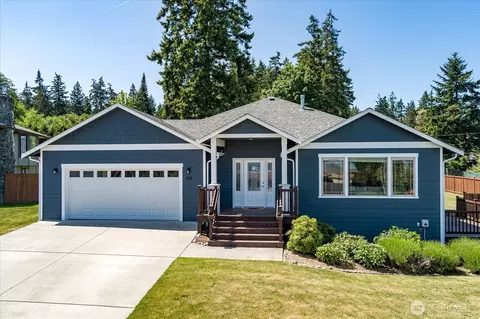 516 Birch St, Oak Harbor, WA 98277