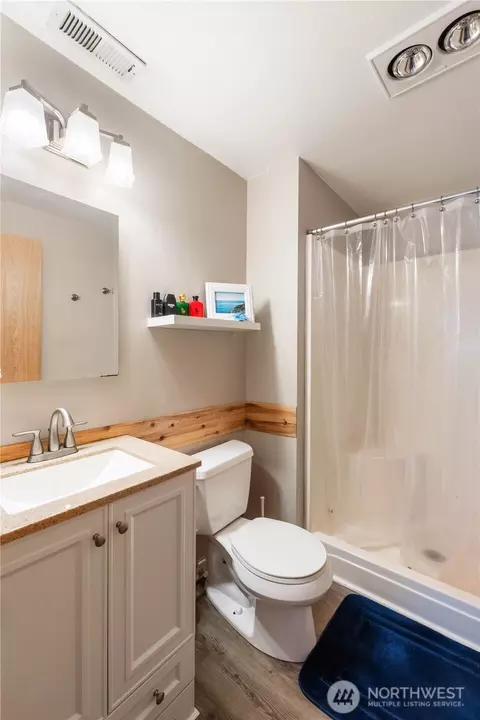 Bath - 1403 Headley Ave NW, Orting, WA 98360 photo 1 of 2