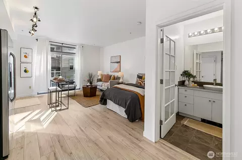 1414 12th Ave #504, Seattle, WA 98122