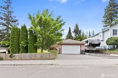 210 79th Pl SW, Everett, WA 98203 photo 2