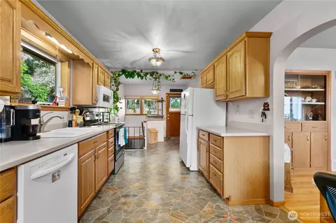 210 79th Pl SW, Everett, WA 98203 photo 13