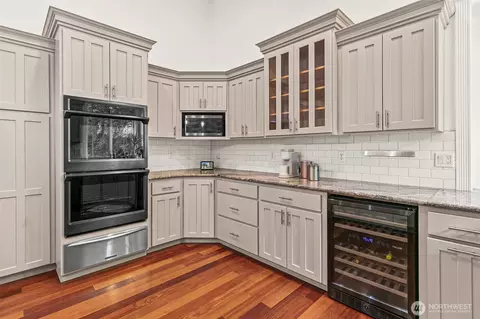 Kitchen - 20616 193rd Avenue Ct E, Orting, WA 98360 photo 3 of 7