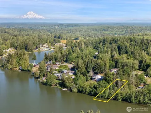 1710 SE Crescent Dr, Shelton, WA 98584
