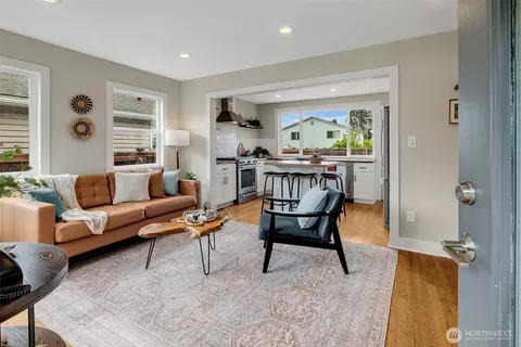 9419 39th Ave S, Seattle, WA 98118