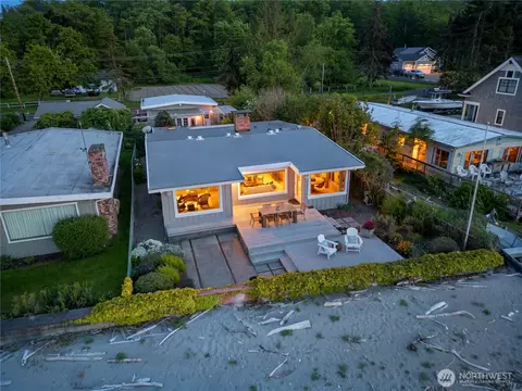 7302 NE Twin Spits Rd, Hansville, WA 98340
