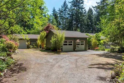 95 N Quail Trail Ln, Coupeville, WA 98239