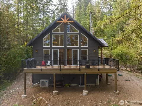 51 NE Park Ln, Tahuya, WA 98588