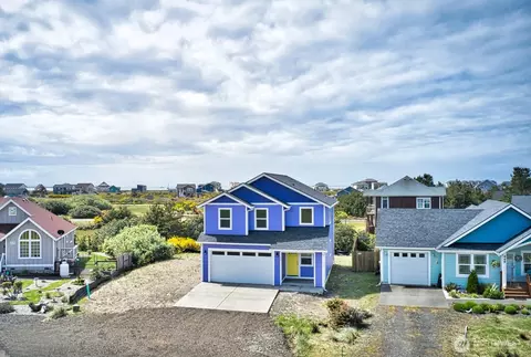 447 S Spinnaker St SW, Ocean Shores, WA 98569