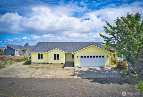 1376 Sand Pebble Ave SW, Ocean Shores, WA 98569