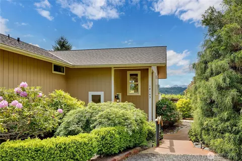 18143 11th Ave NE, Poulsbo, WA 98370