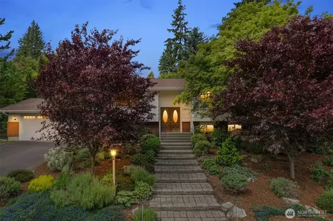 12610 SE 27th St, Bellevue, WA 98005