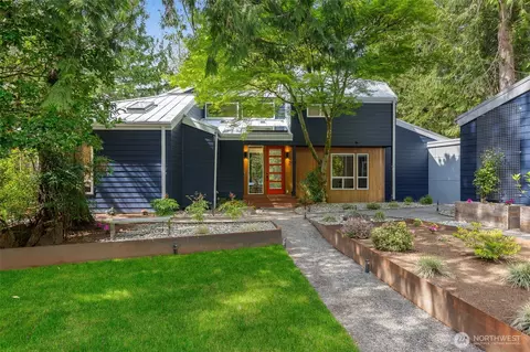 3131 220th Pl SE, Sammamish, WA 98075