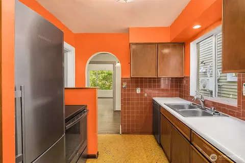 1941 Boyer Ave E, Seattle, WA 98112 photo 6