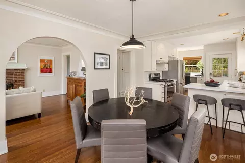 Dining - 4529 Eastern Ave N, Seattle, WA 98103 photo 2 of 4