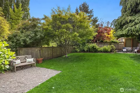Exterior - 4529 Eastern Ave N, Seattle, WA 98103 photo 3 of 5