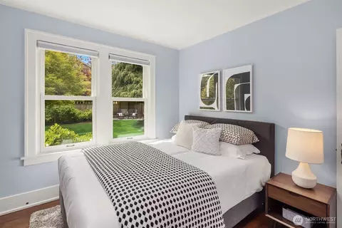 Bedroom - 4529 Eastern Ave N, Seattle, WA 98103 photo 1 of 3