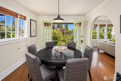 Dining - 4529 Eastern Ave N, Seattle, WA 98103 photo 4 of 4