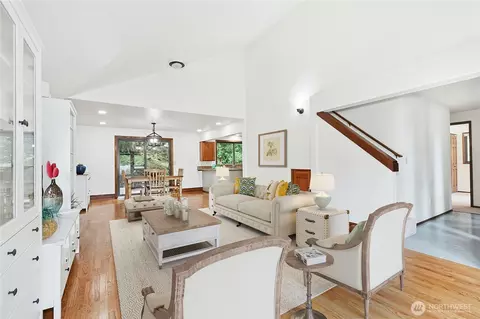 22401 NE 14th Dr, Sammamish, WA 98074