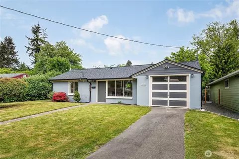 5705 241st St SW, Mountlake Terrace, WA 98043