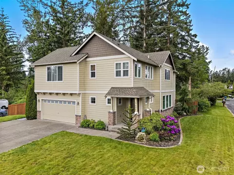 17004 121st Ave E, Puyallup, WA 98374