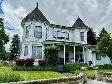 303 N 307 N 3rd St, Dayton, WA 99328