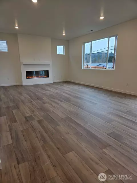 Living - 710 Teetor Cir NW #LOT 5, Orting, WA 98360 photo 1 of 3