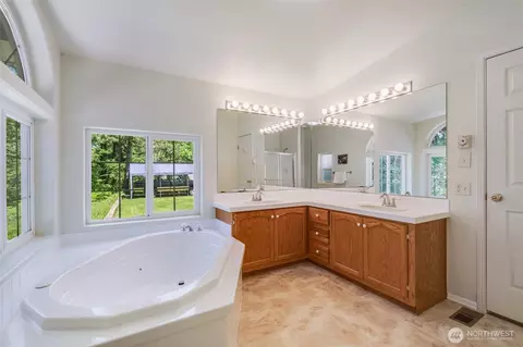 25517 Fiske Rd E, Orting, WA 98360 photo 22