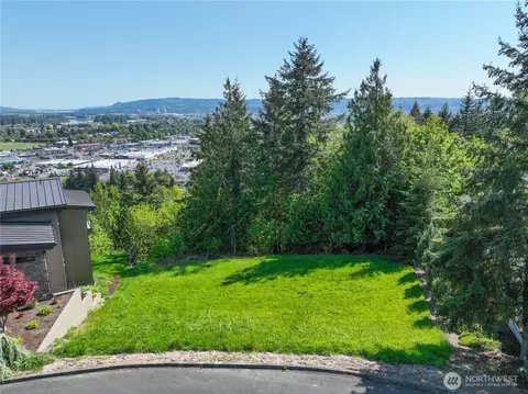 2333 Trillium Heights Rd, Longview, WA 98632