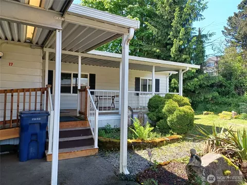 815 124th St SW #17, Everett, WA 98204