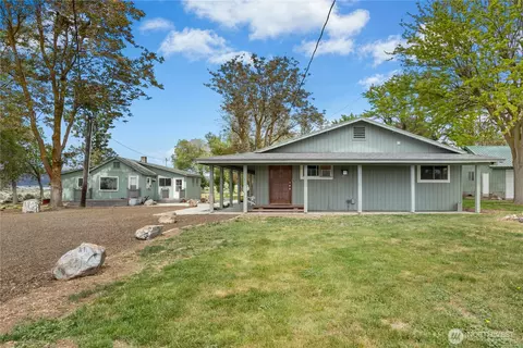 37341 Road J NE, Coulee City, WA 99115