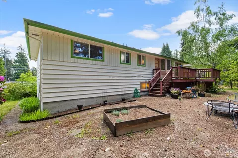 Exterior - 17543 7th Ave NE, Shoreline, WA 98155 photo 6 of 10