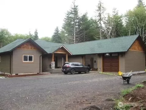 28 Fosjack Ln, Wishkah, WA 98520