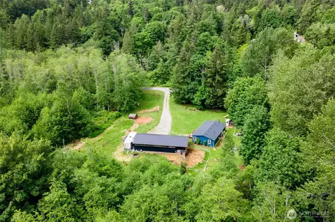 1707 Bonnie Ln, Camano Island, WA 98282