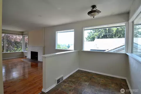 2116 N 86th St, Seattle, WA 98103 photo 8